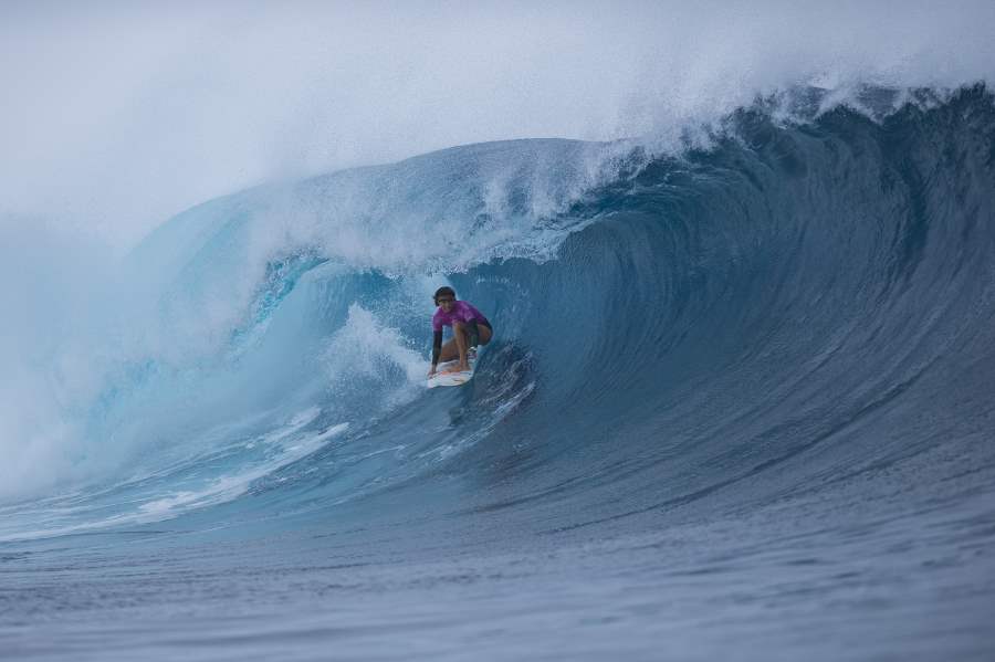 Sally Fitzgibbons (AUS), current World No. 5 on the Jeep Leaderboard, will battle to defend her event Title at the Fiji Women's Pro.  Image: WSL / Kirstin