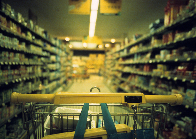 The typical supermarket now stocks about 30,000 items, up from between 600 and 800 in the 1960s. Kees Van Mansom/Flickr, CC BY-NC-ND