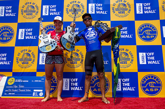 Tyler Wright (AUS) and Filipe Toledo (BRA) are crowned champions of the Vans US Open of Surfing. Image: ASP/Morris Tyler Wright (AUS) and Filipe Toledo (BRA) are crowned champions of the Vans US Open of Surfing. Image: ASP/Morris