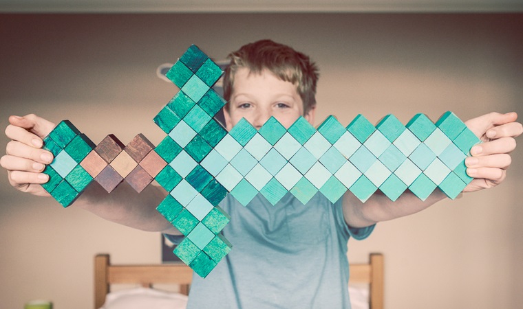 The hugely popular Minecraft was released early to let the developer finish it, but not all people are supportive of that strategy. Claire Sutton/Flickr, CC BY-NC-SA The hugely popular Minecraft was released early to let the developer finish it, but not all people are supportive of that strategy. Claire Sutton/Flickr, CC BY-NC-SA