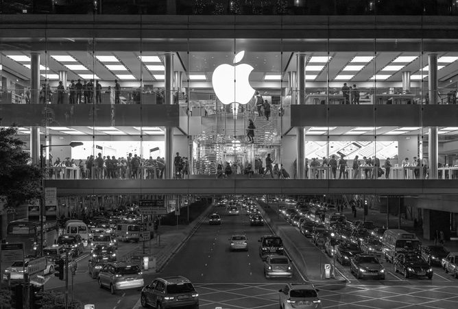 Soaring sales mean Apple is enjoying bumper profits. Pasu Au Yeung