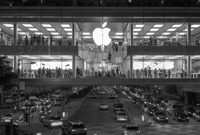 Soaring sales mean Apple is enjoying bumper profits. Pasu Au Yeung Soaring sales mean Apple is enjoying bumper profits. Pasu Au Yeung