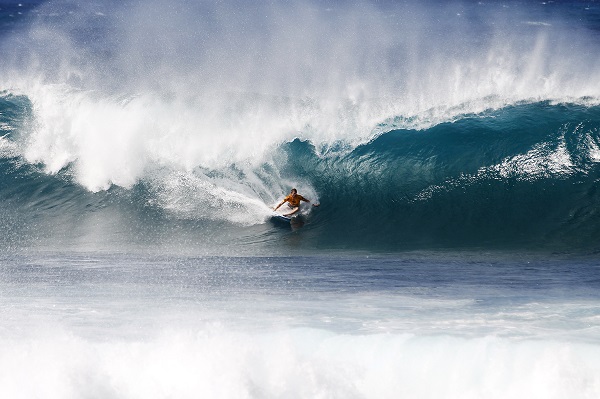 Mick Fanning (AUS), three-time WSL Champion, leads the final three contenders for the 2015 crown into the Quarterfinals of the Billabong Pipe Masters in Memory of Andy Irons Image: WSL / Kirstin Mick Fanning (AUS), three-time WSL Champion, leads the final three contenders for the 2015 crown into the Quarterfinals of the Billabong Pipe Masters in Memory of Andy Irons Image: WSL / Kirstin