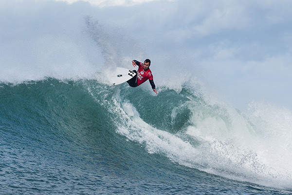 Two-time event winner Joel Parkinson (AUS) netted both the day's highest single-wave score, 9.77, and two-wave heat total, 18.84. Image: WSL / Cestari Two-time event winner Joel Parkinson (AUS) netted both the day's highest single-wave score, 9.77, and two-wave heat total, 18.84. Image: WSL / Cestari
