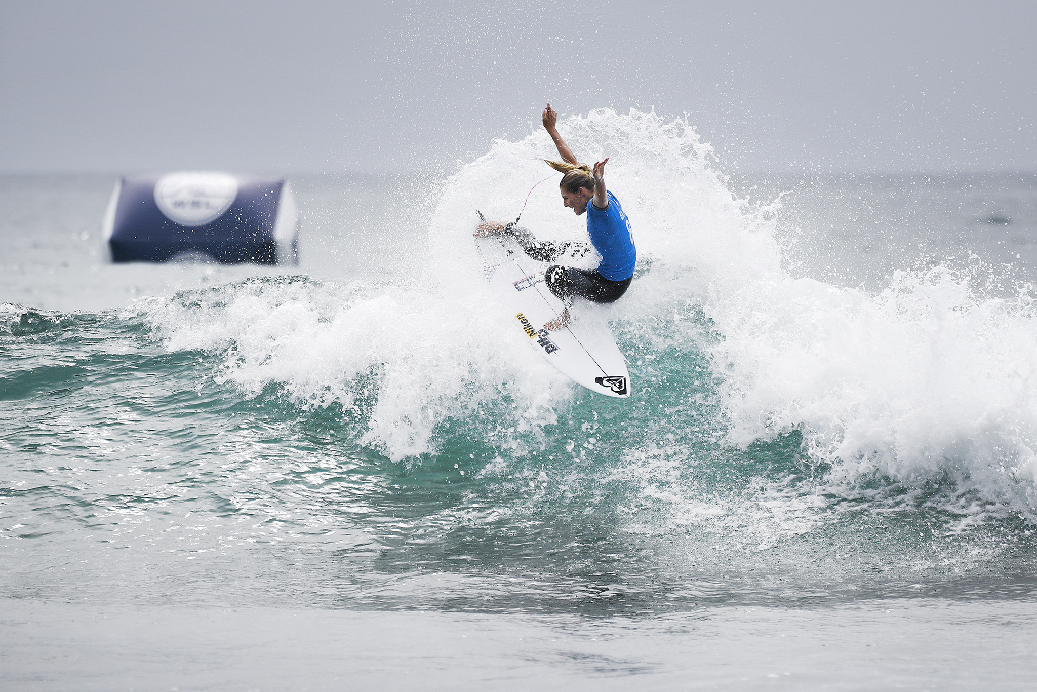 Stephanie Gilmore (AUS) blazed through Round 1 Heat 6 against Johanne Defay (FRA) and 2016 WSL Rookie Keely Andrew (AUS) to secure a spot in Round 3. Gilmore posted the highest single wave score of the day, an excellent 8.50, along with the highest combined score, a dominant 16.70.  Image: © WSL / Kirstin