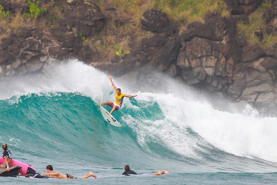 Australian Stephanie Gilmore is back on top, claiming the 2014 ASP Women's World Title at the Target Maui Pro. Image: ASP / Masurel