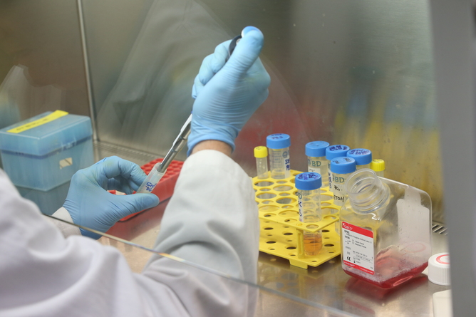 Major pharmaceutical companies have shown little interest in developing effective treatments for illnesses such as Ebola virus disease. AAP Image/David Crosling Major pharmaceutical companies have shown little interest in developing effective treatments for illnesses such as Ebola virus disease. AAP Image/David Crosling